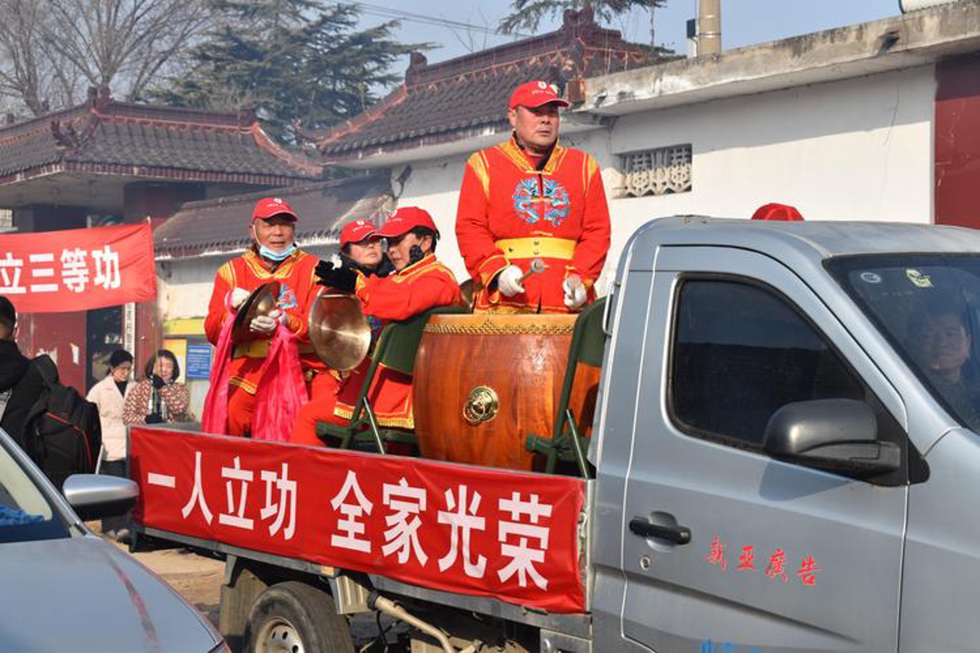 解读施工升降机的革新与应用”,最新行业动态一览